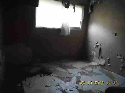 14040 Burt (14)_m.jpg